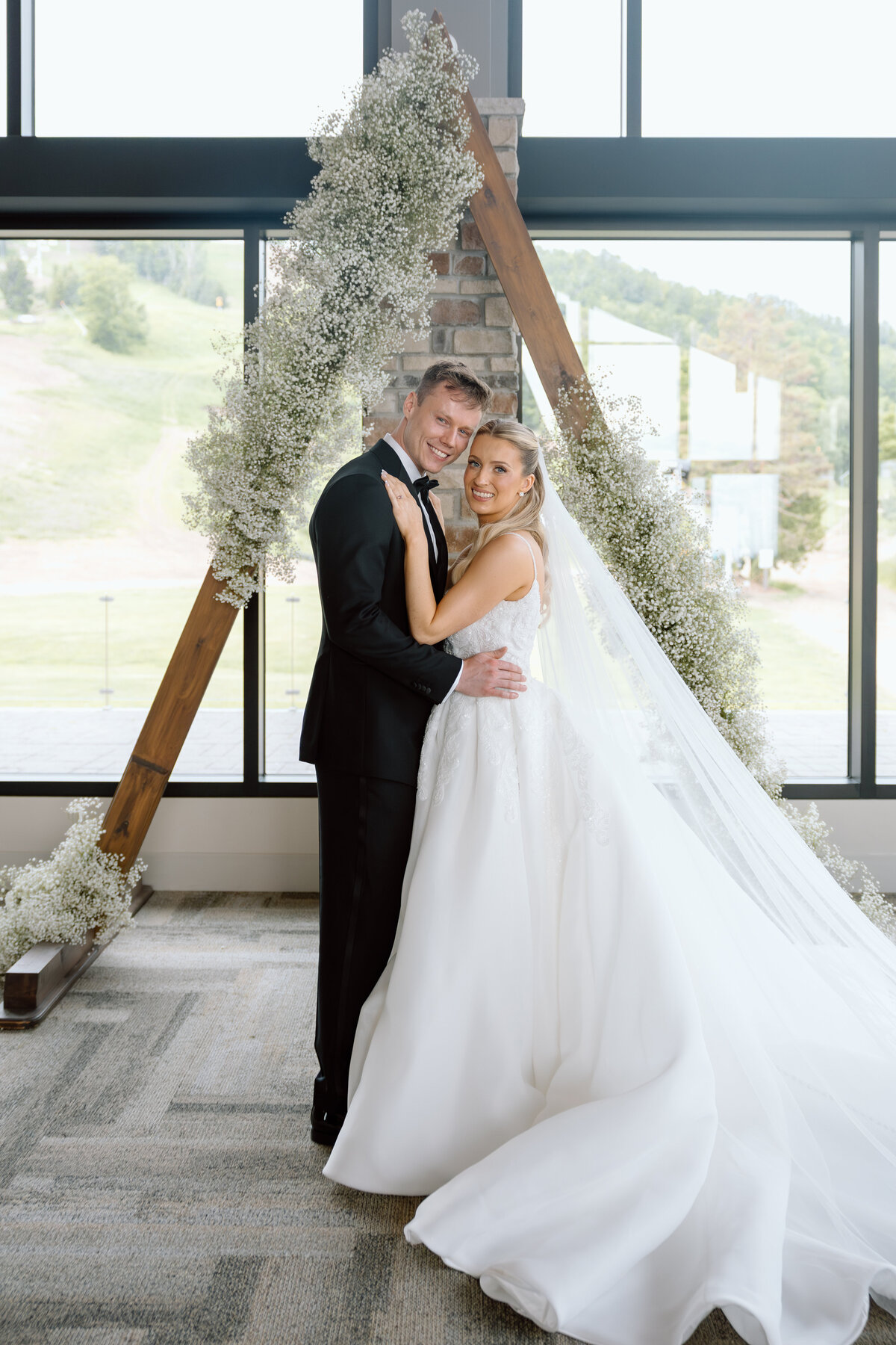 Olivia & Luke Wedding Samples0087