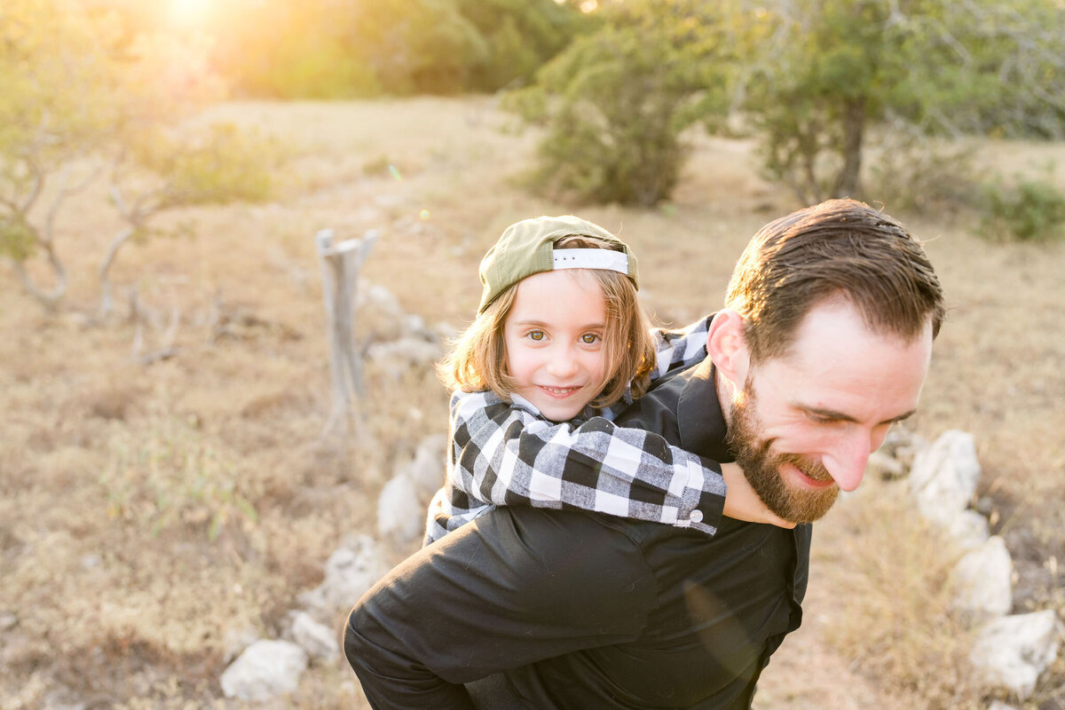 austin-family-photographer-outdoor-session (17)