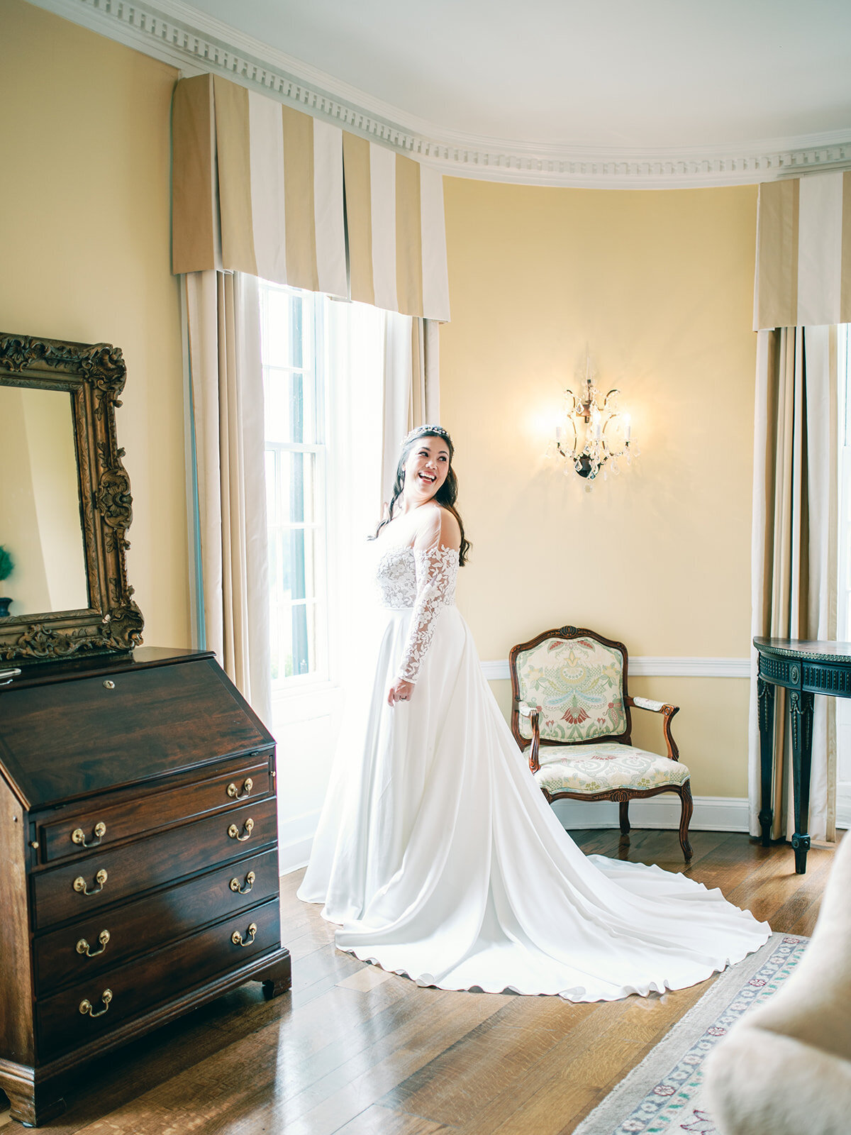 M+G_Belmont Manor_Morning_Luxury_Wedding_Photo_Clear Sky Images-91