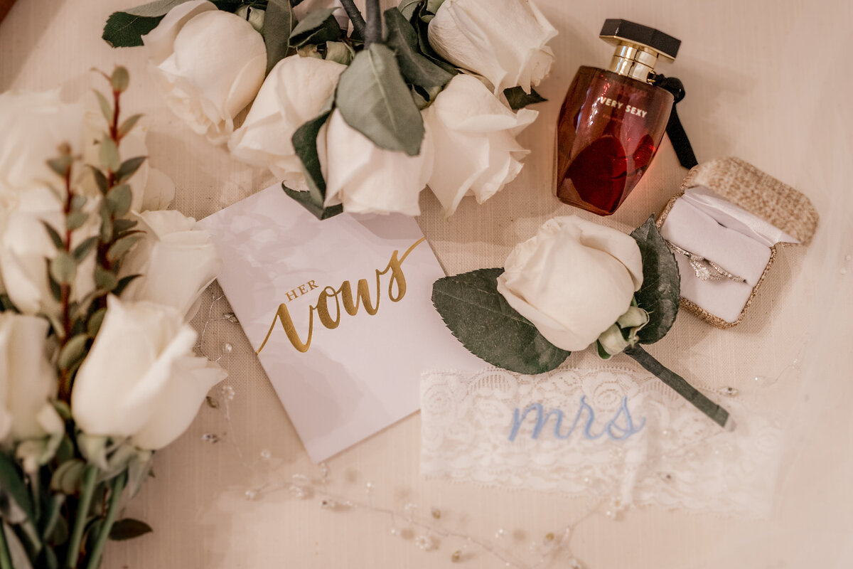 Moody earthy dreamy Vancouver WA Portland OR Ridgefield Seattle Wedding Photographer PNW
