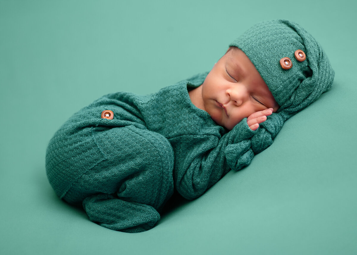 Newborn-Portrait-Wallingford-CT-10