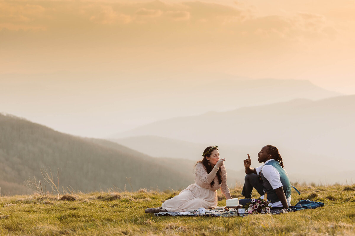 Max-Patch-Sunset-Mountain-Elopement-65