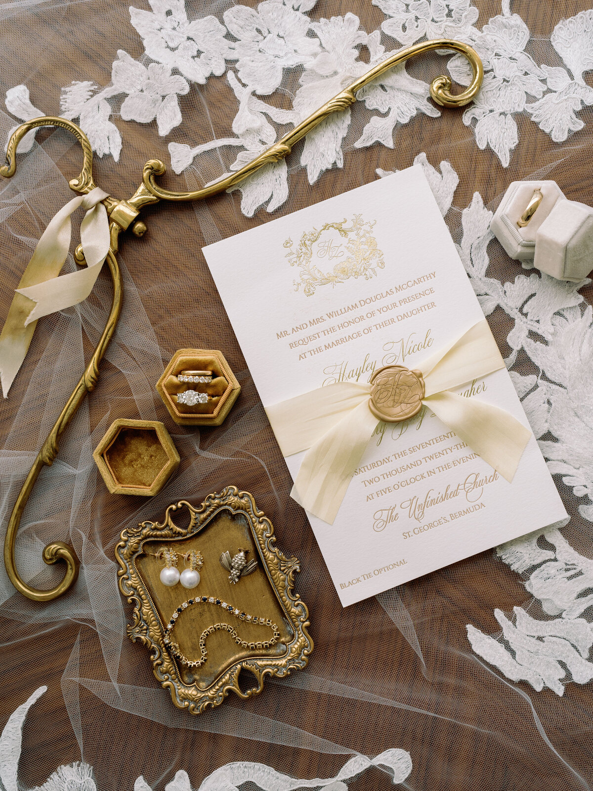 Hayley+Zach_Wedding_SNEAK_FoxtailCo_-40
