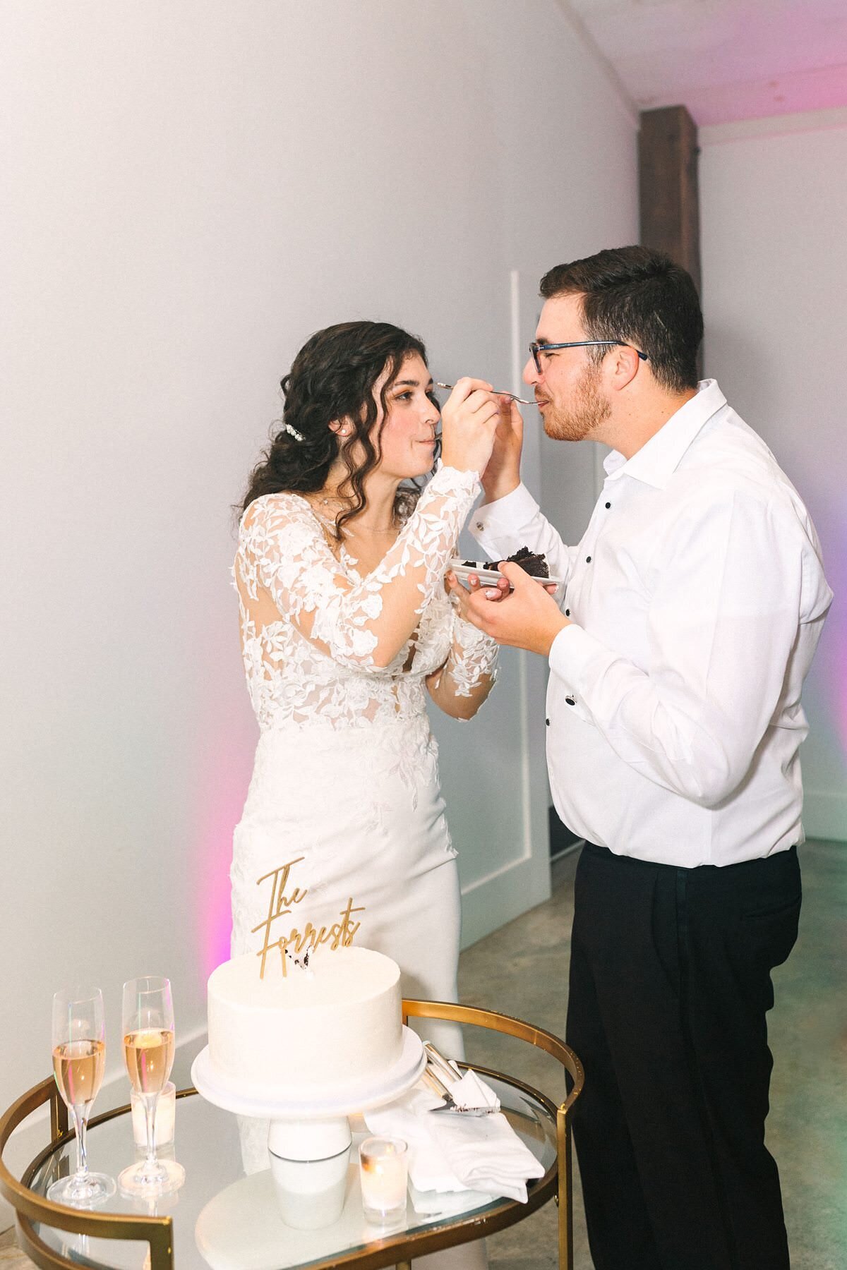 Bride and Groom Wedding Portaits Kelynn and Mathew Evansville Owensboro383