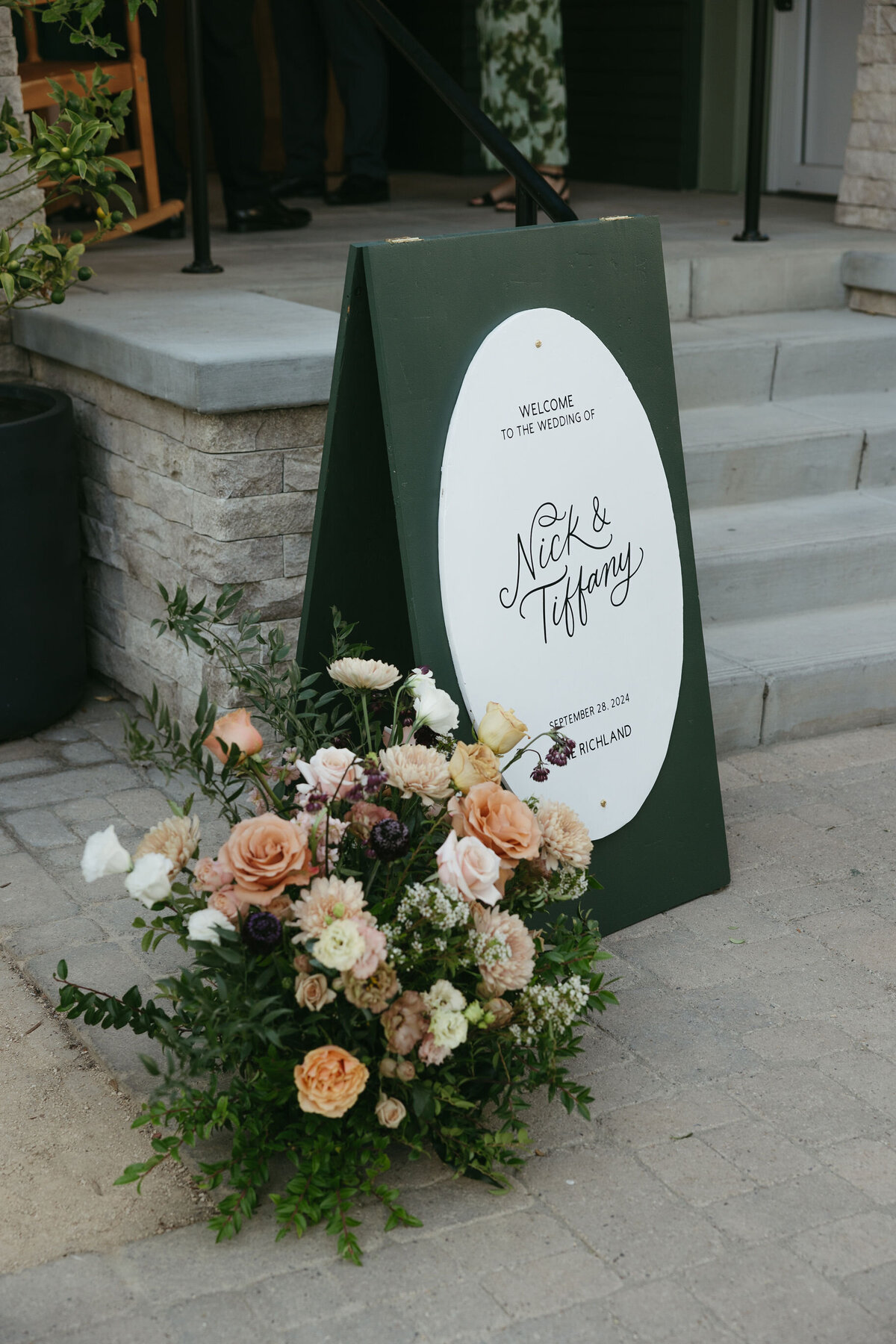 pretty-palm-leaf-event-co-tiffany-and-nick-wedding-at-the-richland-42