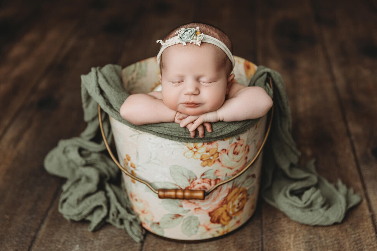camphill-newborn-photographer-baby-emma-9