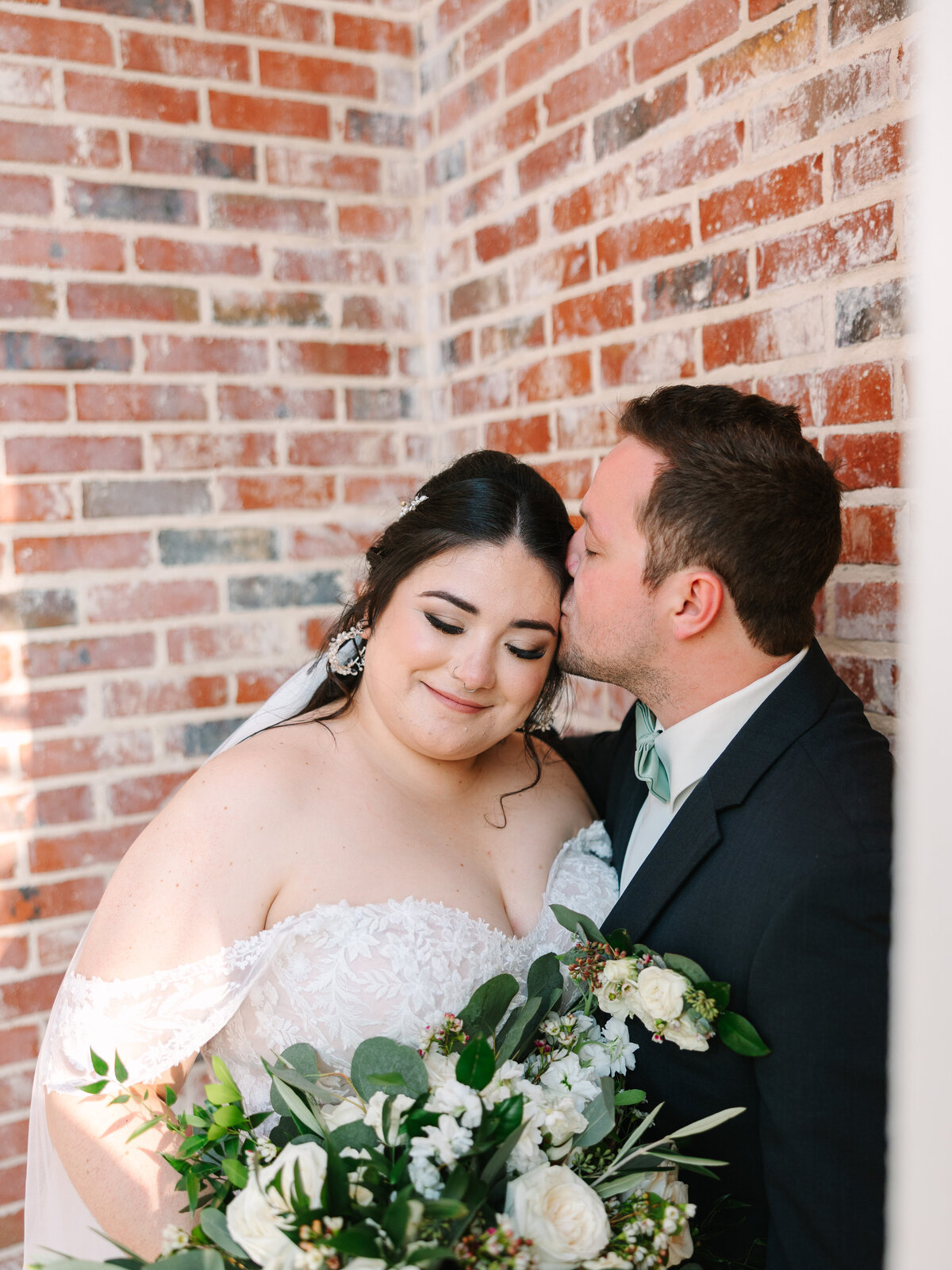 LAURA PEREZ PHOTOGRAPHY LLC assembly room st augustine wedding alexa and devin-41