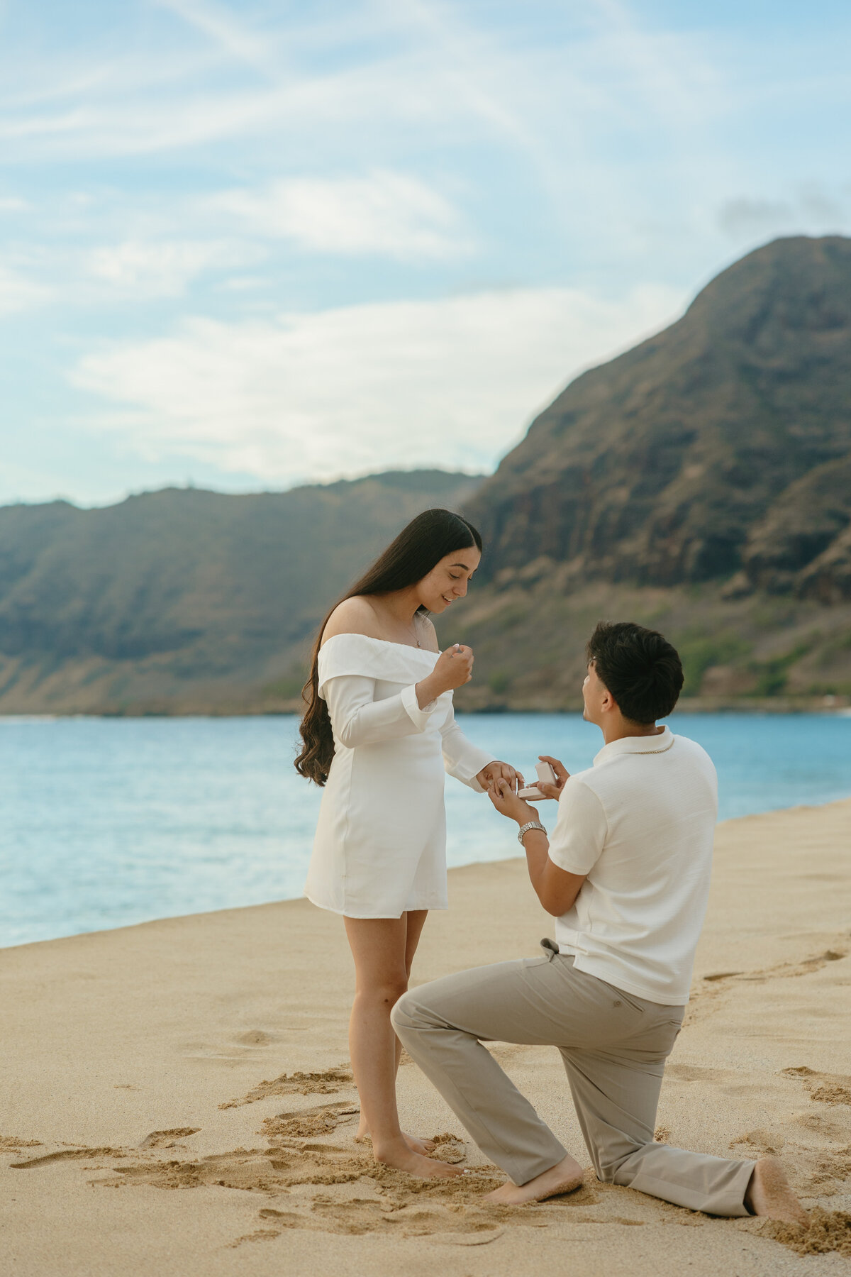 Oahu Engagement Photographer