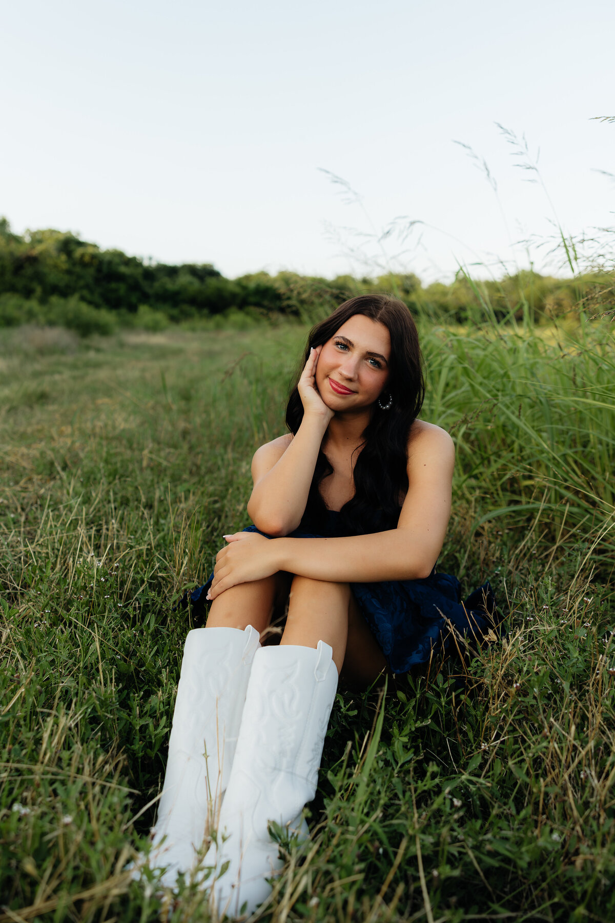 Golden hour senior session in a Texas by Lexi Rae Photo, now based in Oahu