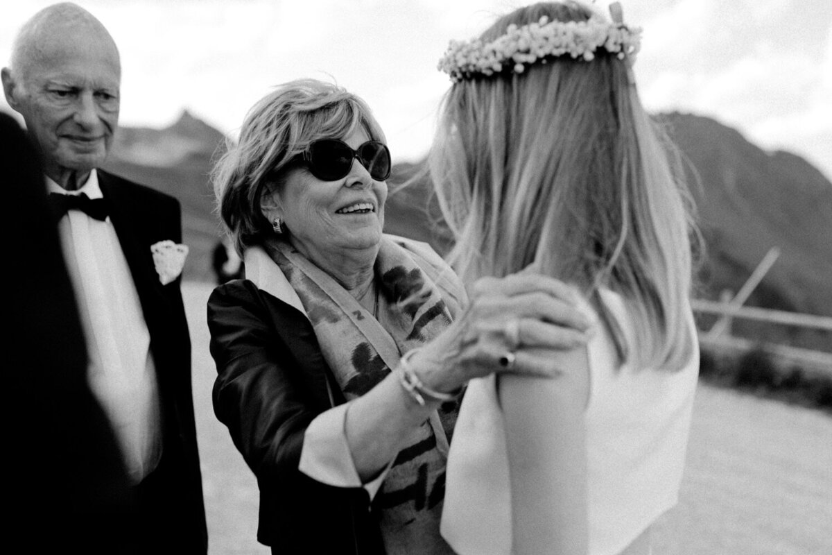 097_Austria_Luxury_Wedding_Photographer (97 von 216)_Flora and Grace is a luxury wedding photographer for stylish and elegant weddings.