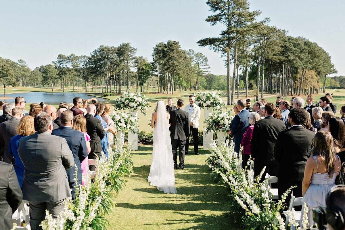 wedding-ceremony-aisle