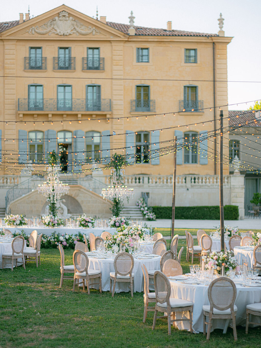 Marie-and-Morgan-outdoor-wedding1