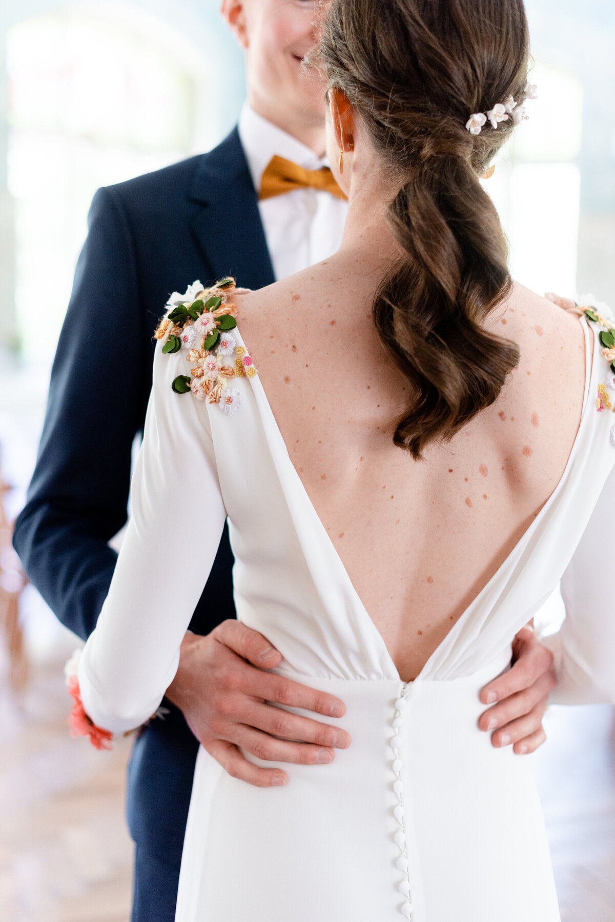 Sarah Schöb - Professional_Makeup_Artist_Schweiz_Bridal_Styling_RealbrideLéonie23