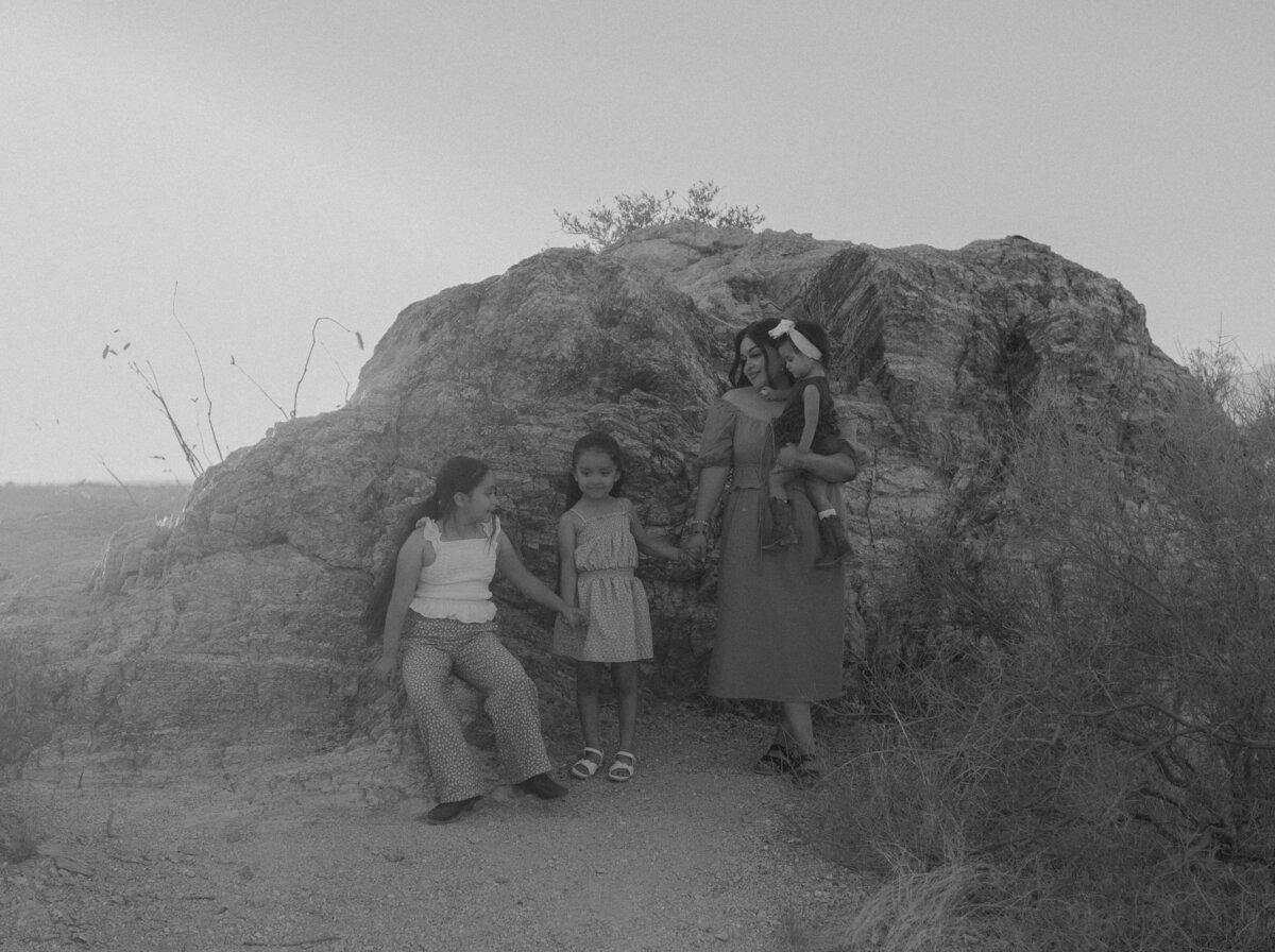 calvillo-motherhood-46