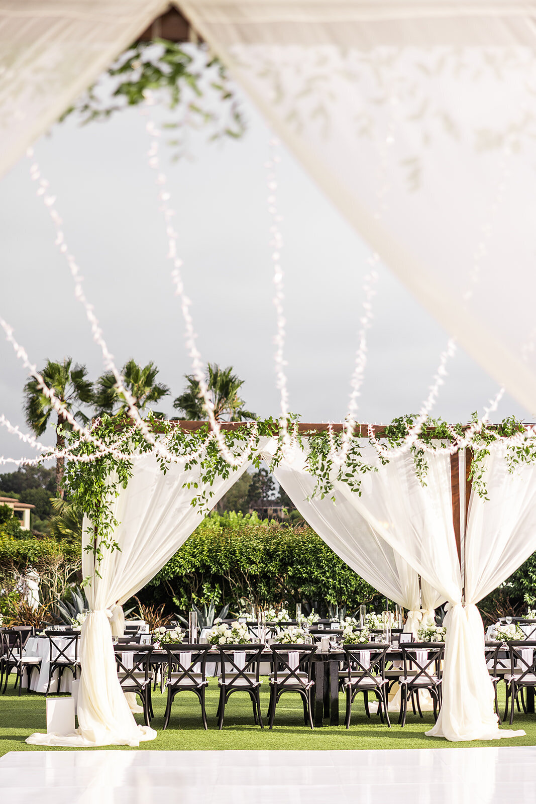 Elegant Black and White Wedding