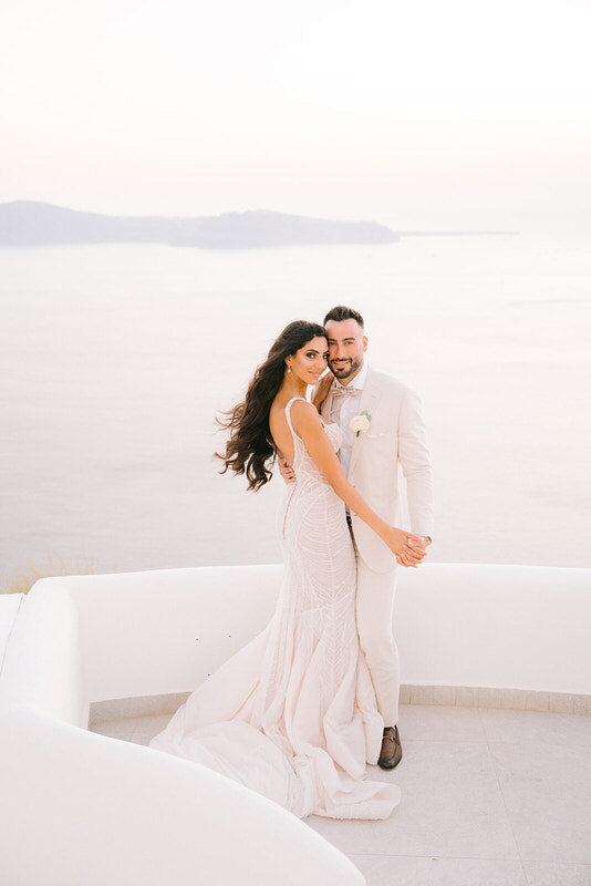 rocabella_wedding_santorini_photographer_editorial_bridal_portrait_greece_destination_Wedding_1