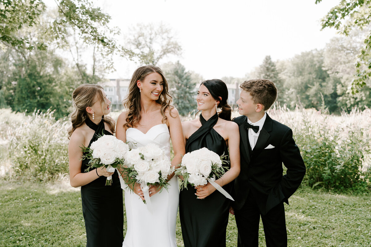 abby-parker-lake-minnetonka-wedding-30