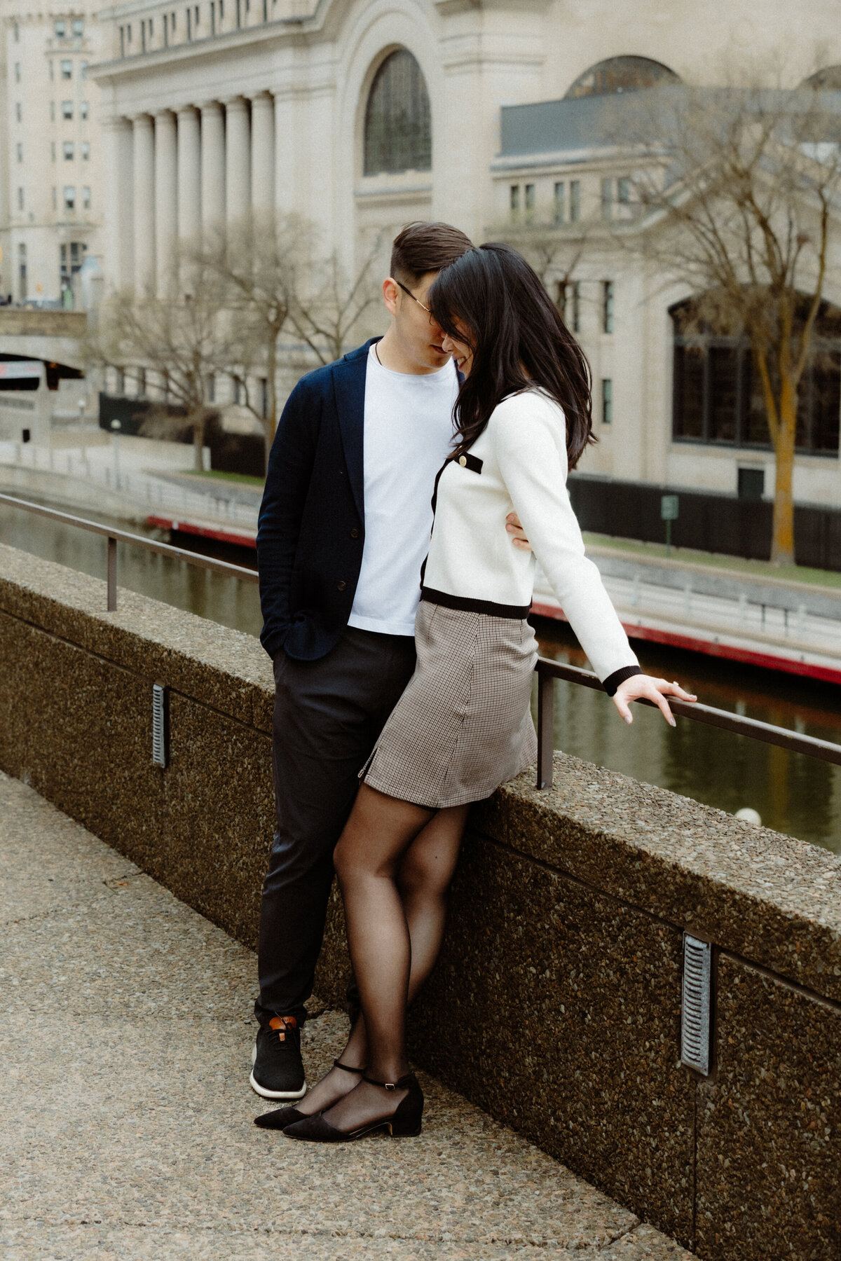 surprise proposal portrait downtown ottawa