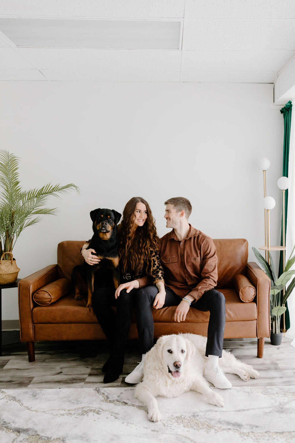 christina_ney_photography_wedding_engagement_lifestyle_photographer_dubuque_iowa_wedding_planning_assistance_adventurous_bold_laidback Family Photography6