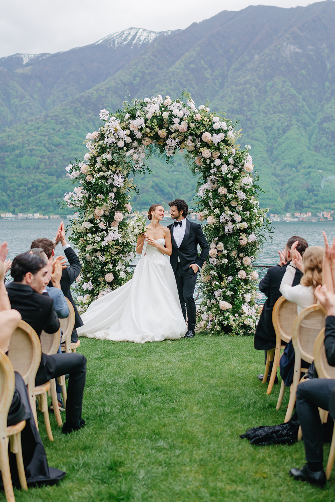 MorganeBallPhotography-StyledShoot-SparklingMoments-VilllaBalbiano-05-storyline-54-4325