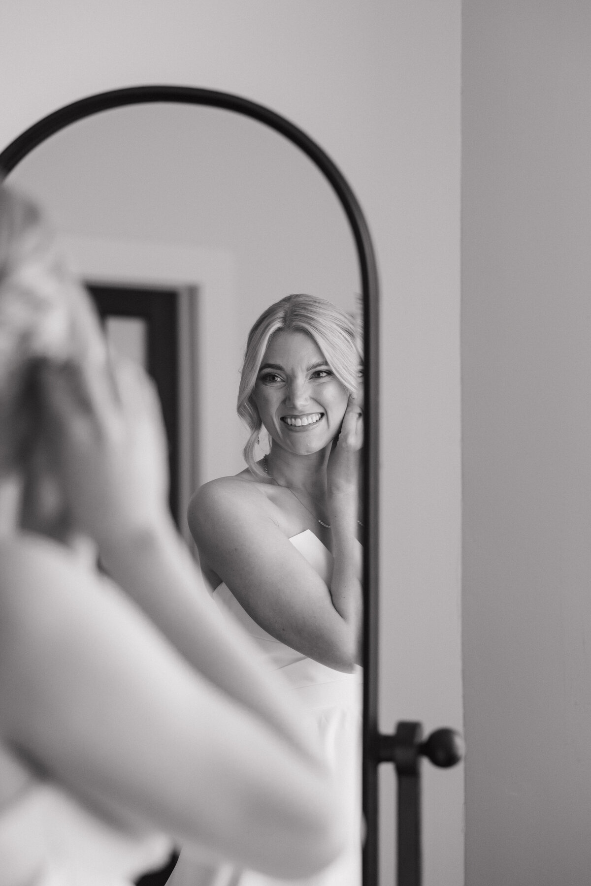 Black and white bridal prep Indianapolis wedding photo