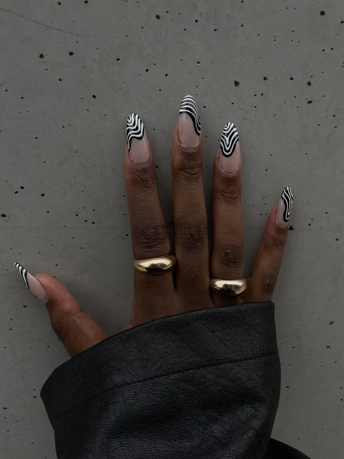nails