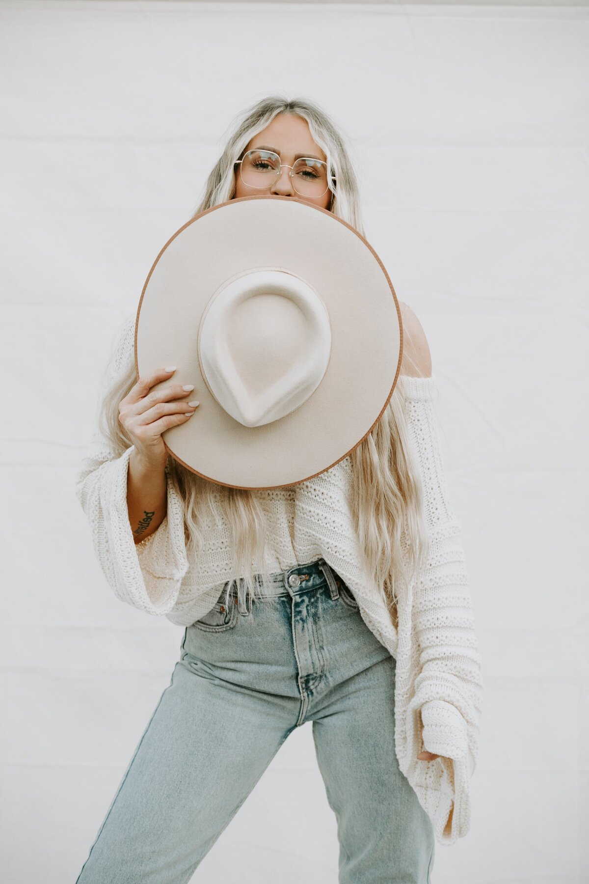 joel-muniz-Ax9P0LONGAI-unsplash