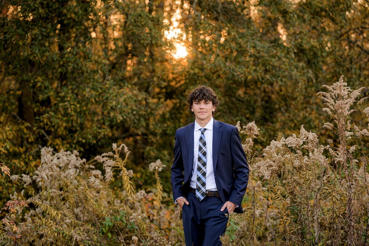 Tobi's-Timeless-Treasures-Photography-Seniors-Braden-Cuthbertson-High-School