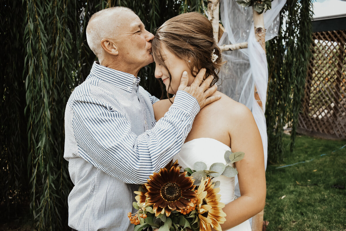 Kelowna wedding portrait by Up To You Photography