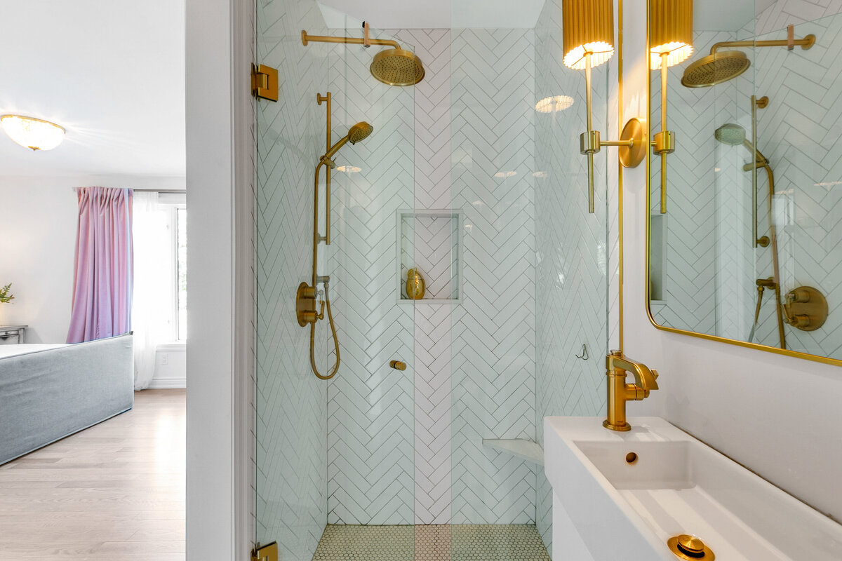 036_Master Ensuite