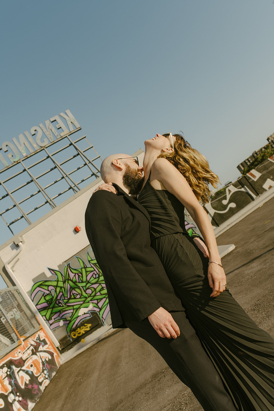 toronto-city-elopement-kensington-market-freespirited-romantic-fun-authentic-wedding-photography-2640