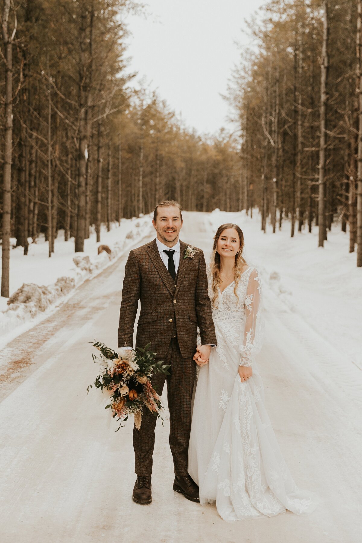 Dekker-Wedding-Campfire-Couple-243