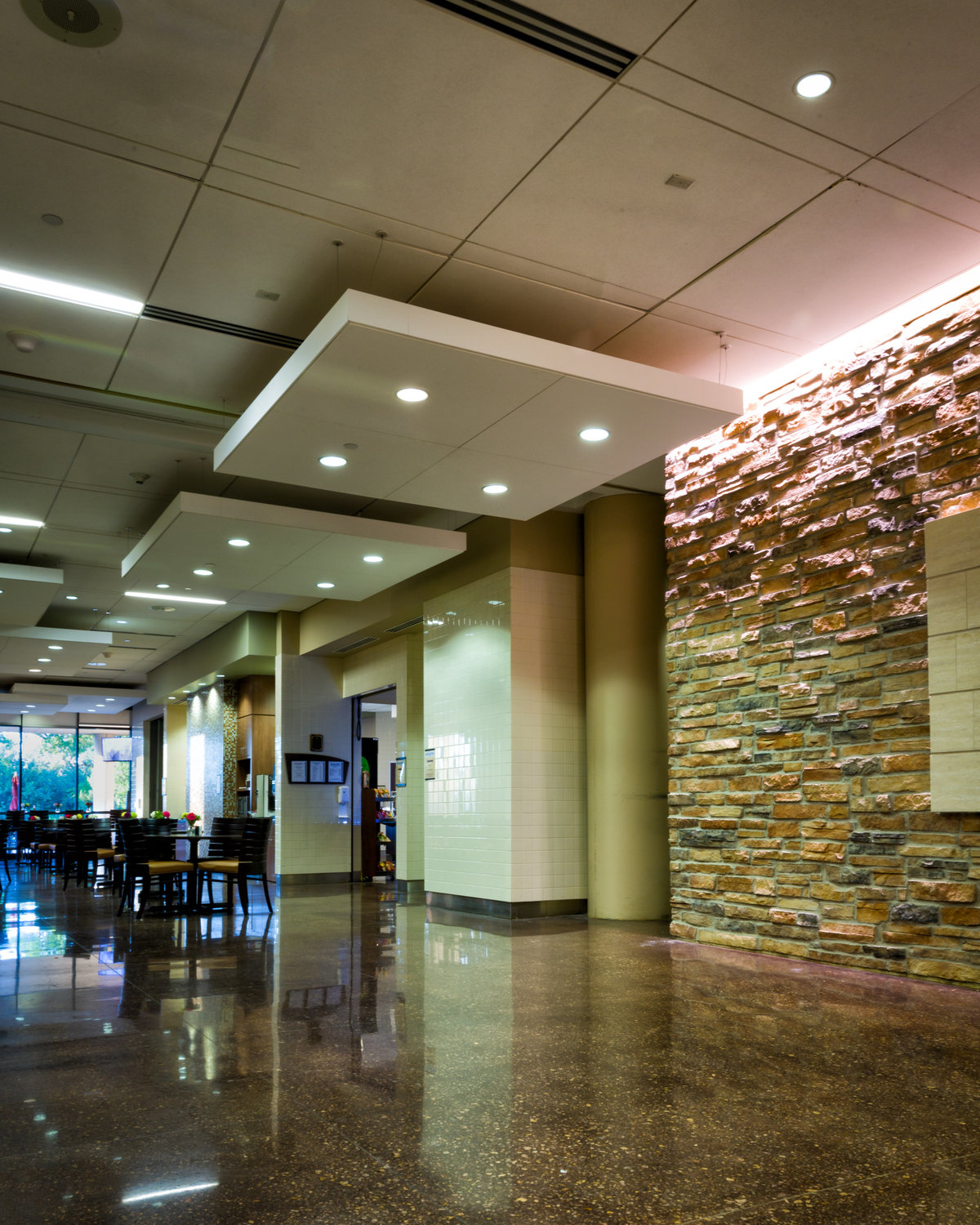 Simple elegance for Flower Mound's  award-winning hospital