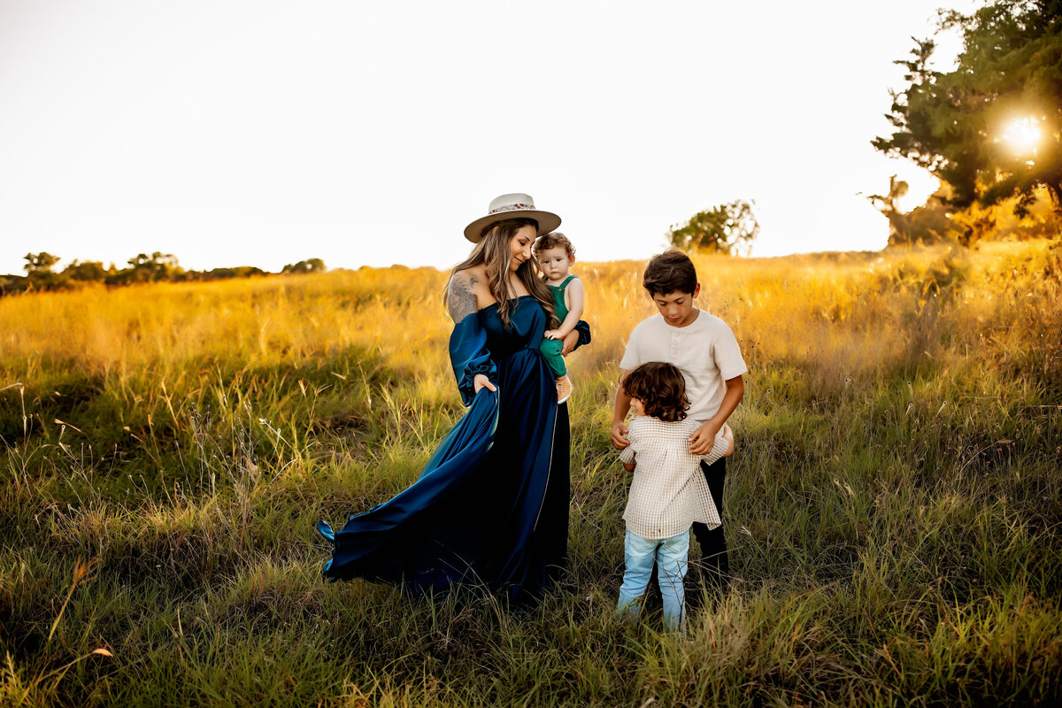 Motherhood Session in McKinney | Burleson, Texas Family and Newborn Photographer