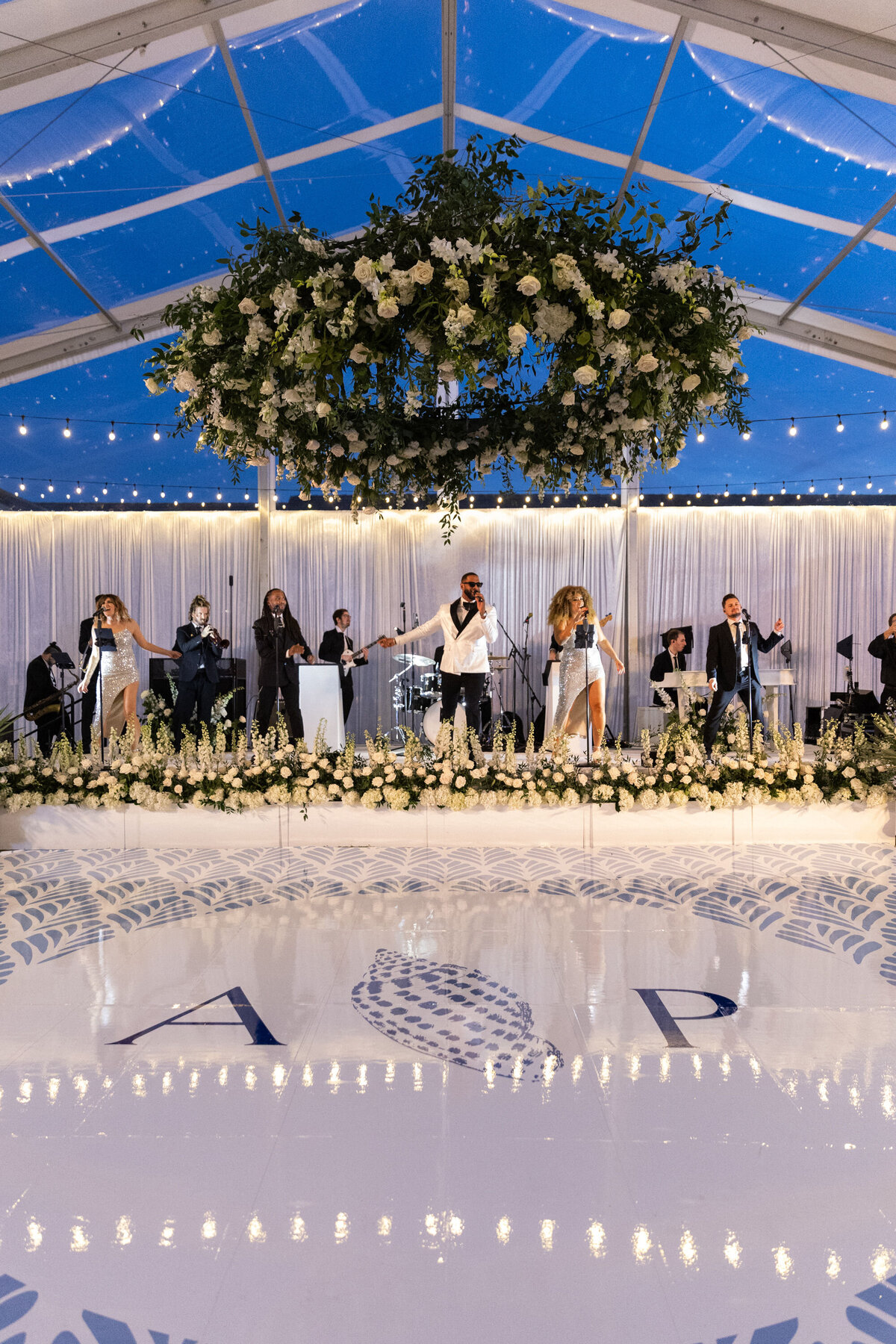 Palm Beach Jupiter Vero Beach wedding planner wedding design wedding coordination Florida wedding full service wedding planner full service wedding management South Florida wedding classic wedding design partial wedding planner destination wedding 43