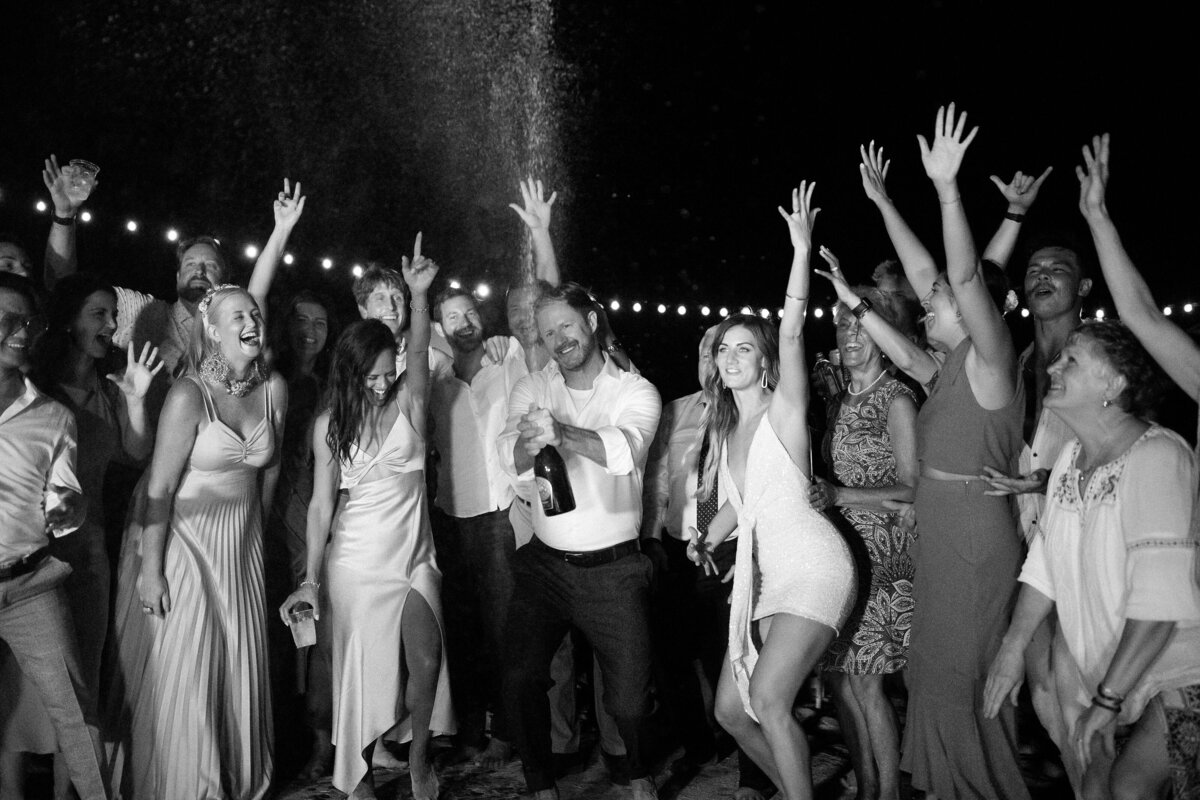 AaronandGreta_CeremonyandReception_FlowEventGroup_LongboatKey_Wedding(776of789)