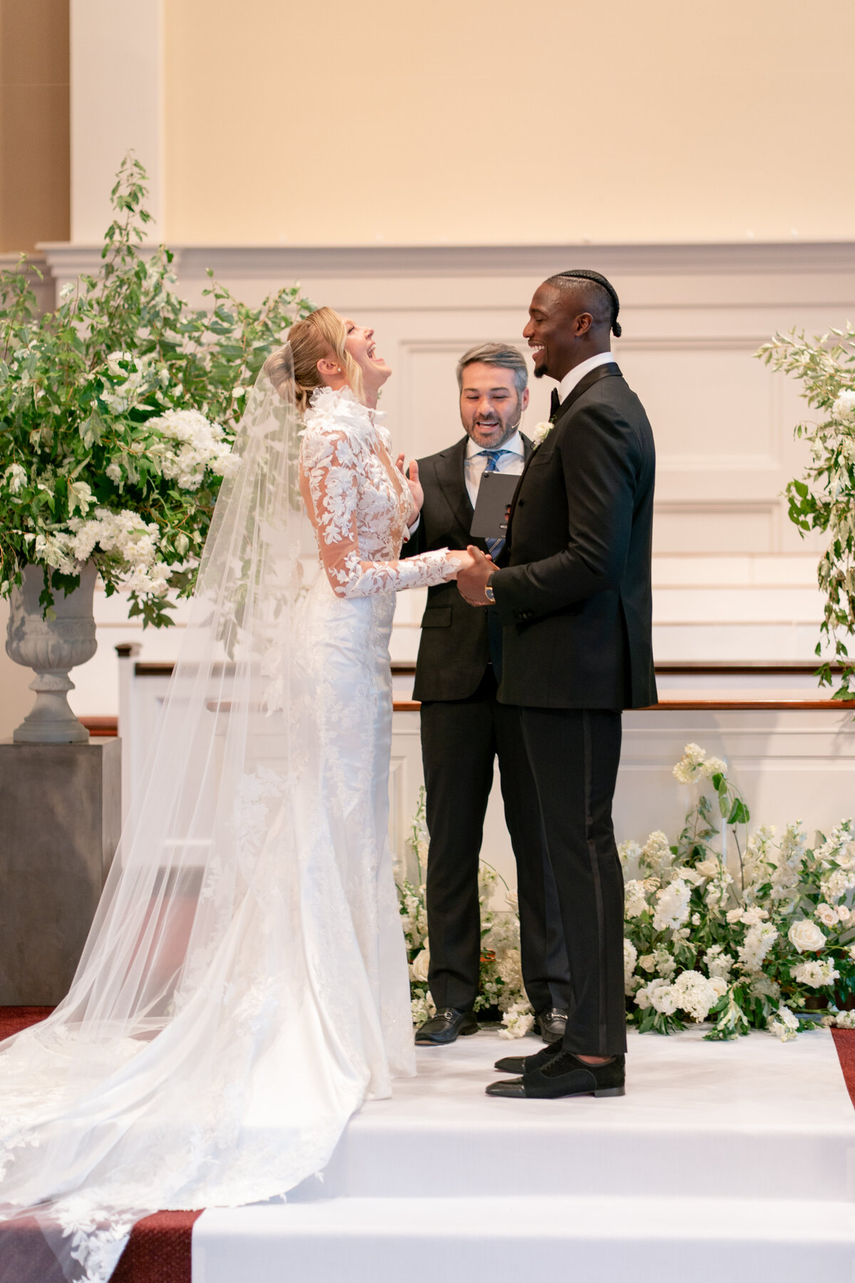 Savannah-Jamey-Country-Club-Buffalo-Summer-Wedding-18