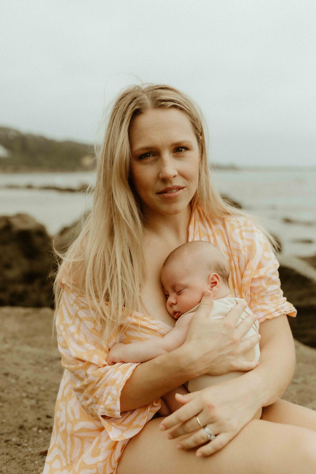 emmawandphotography_bundneena_kurnell_motherhood_sutherlandshirephotographer_cronullaphotographer_motherhood_sydneymotherhoodphotographer_royalnationalpark_familyphotographer_sutherlandshirefamilyphotographer_cronullafamilyphotographer_adventurouscouplesession_couplephotographer_sydenycouplephotographer_mindfulphotography