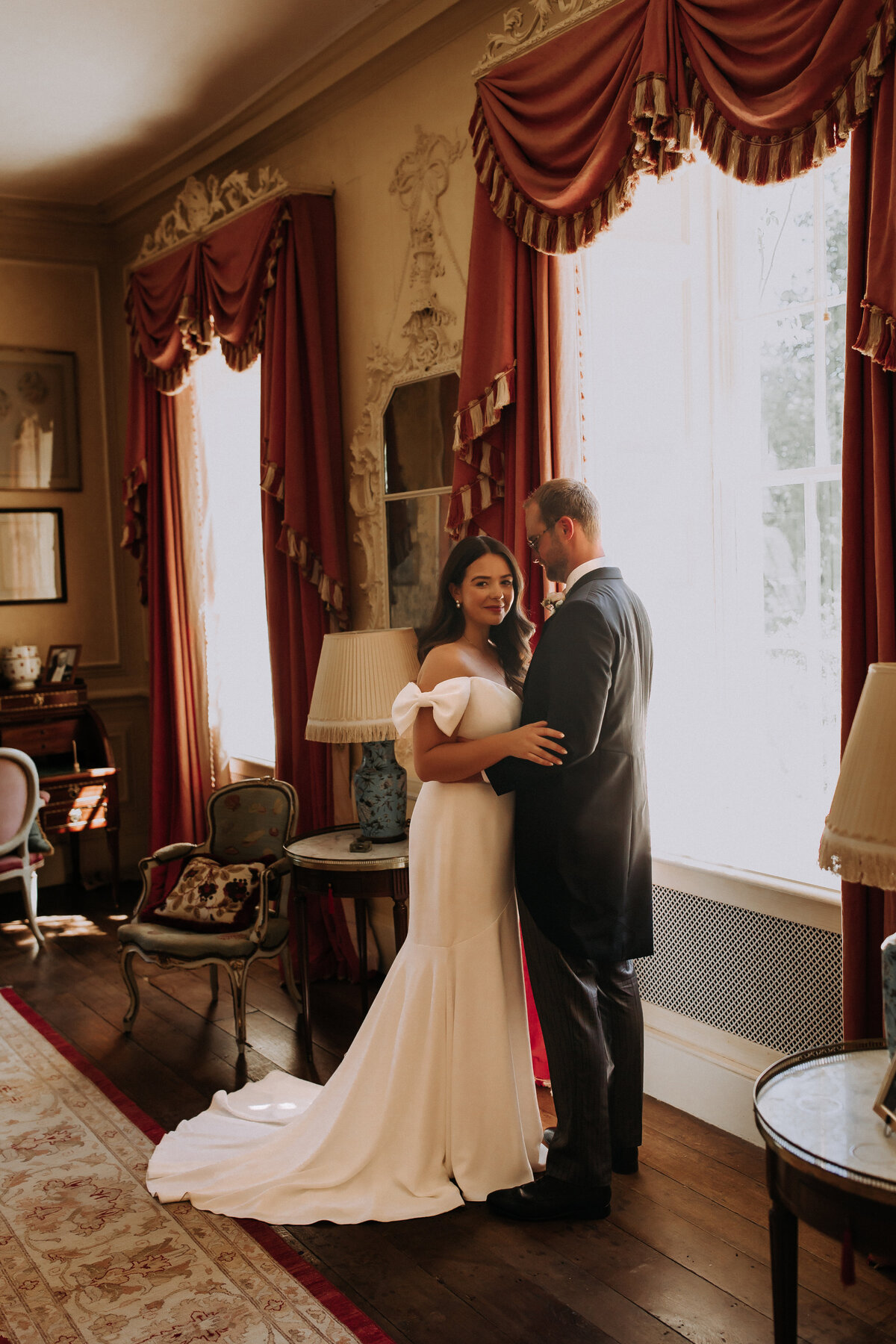 Eloise & Ollie - Couple Portaits-6