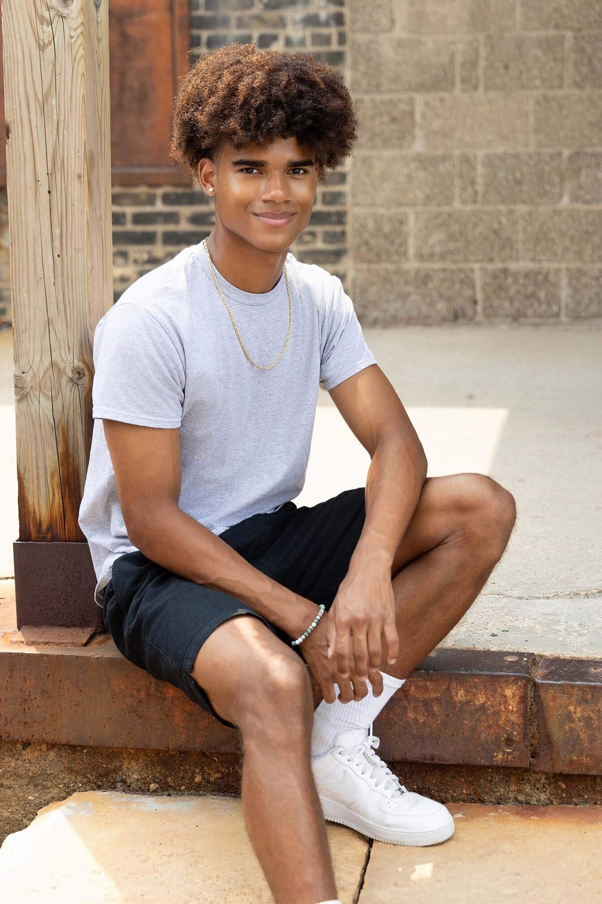 rustic-senior-guy-photos-in-mn