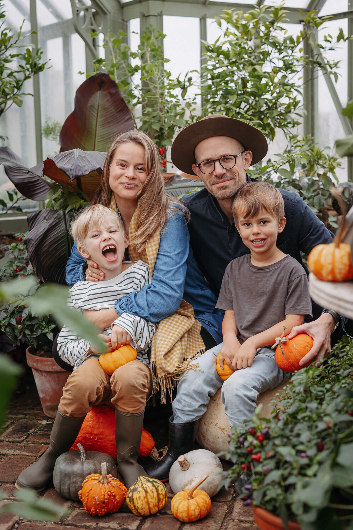 Hinzen Family, LaraArnott, November 09, 2024, 165