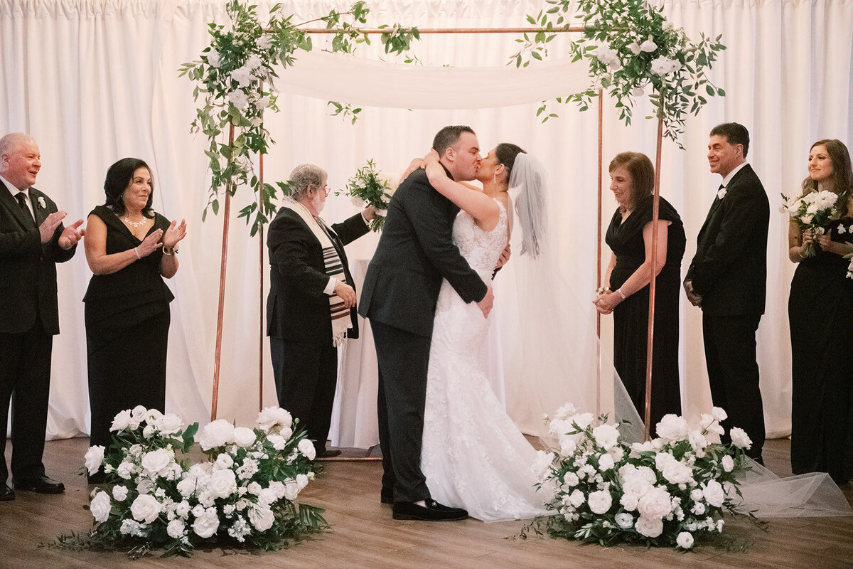 Michelle-Behre-Photography-Lisa-and-Joe-Perona-Farms-Andover-NJ-Wedding-Photographer-109