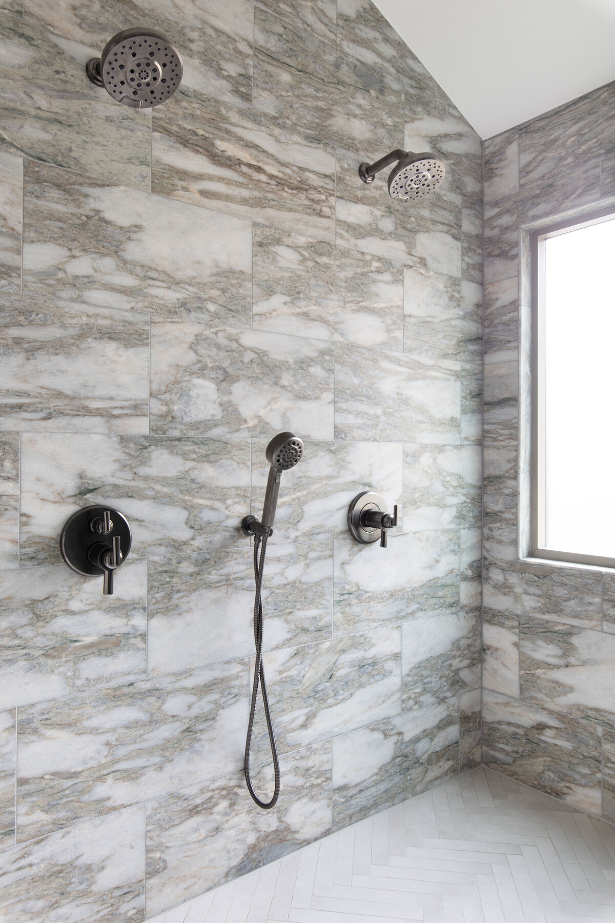 hello-home-luxury-marble-bathroom-shower-modern-design-austin-15