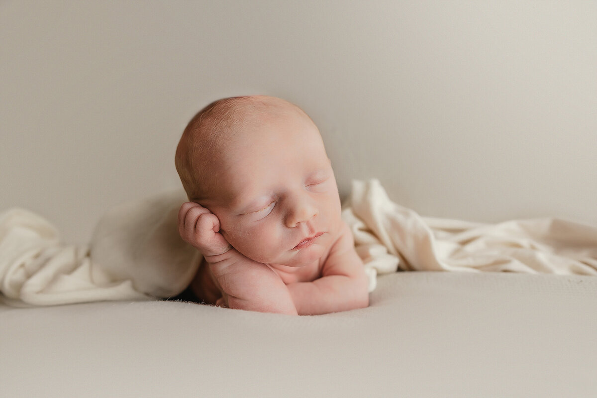 massillon ohio newborn photographer