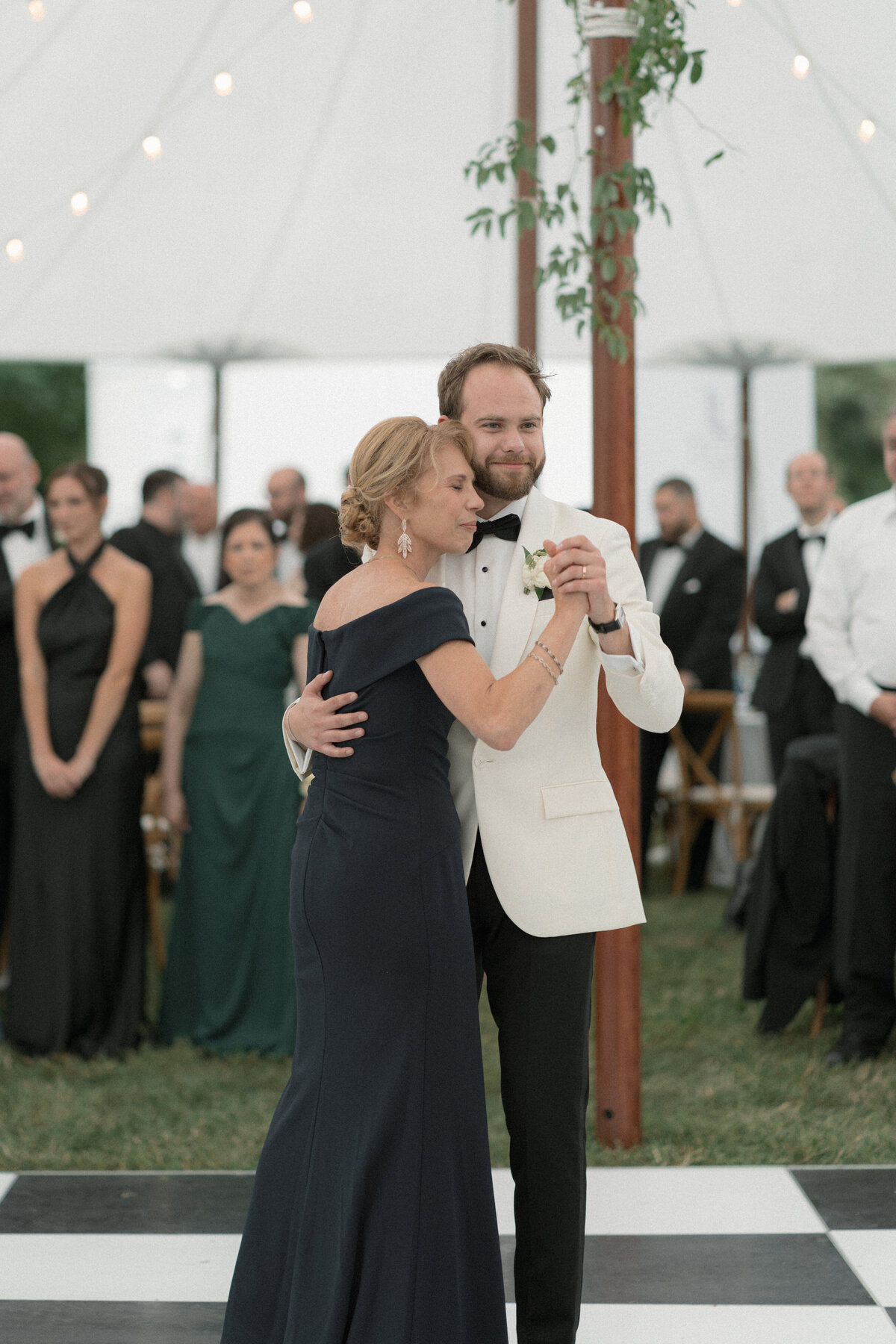 Grace & Ardor Co. East Coast Wedding Engagement Photography Pennsylvania New York City New Jersey Timeless Bold Art Direction Editorial Erin McGeever St Michaels Maryland Kirkland Manor-58