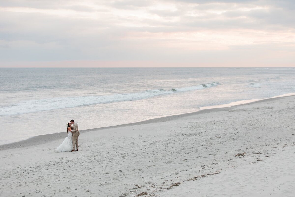 The Isles Beach Club Wedding | Blue Satin Bee 11