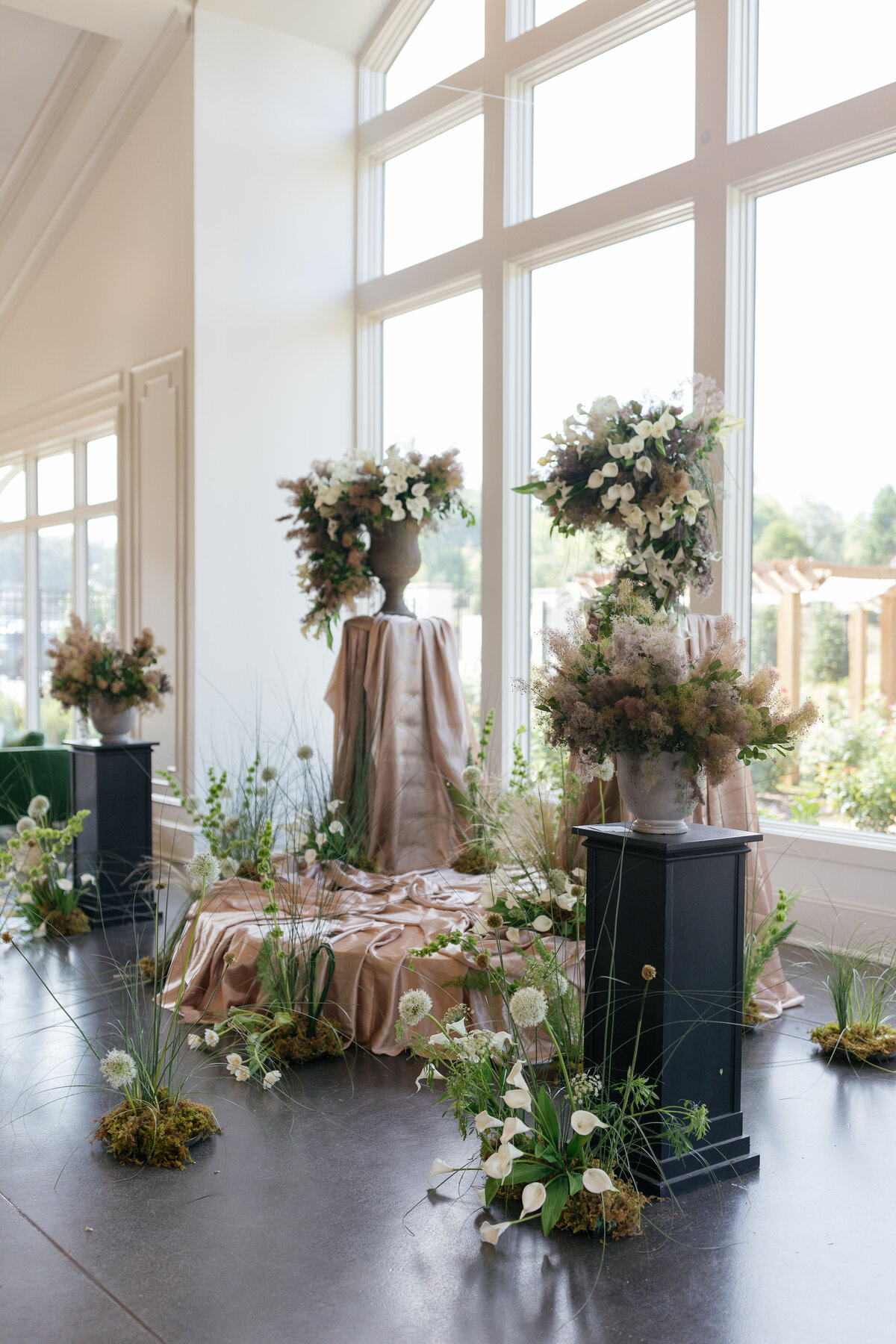 A romantic wedding at Donovan Manor in North Carolina