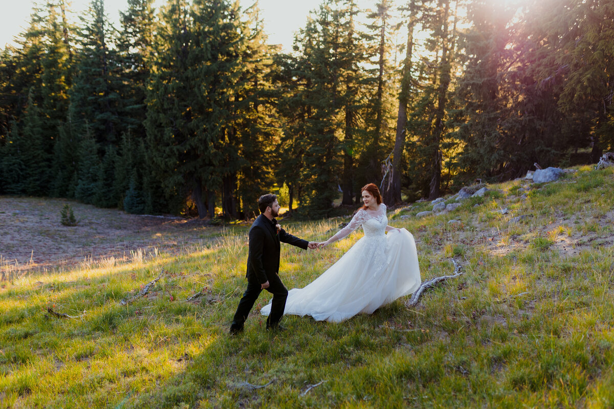 oregon-coast-elopement-wedding-photographer-forest-wedding