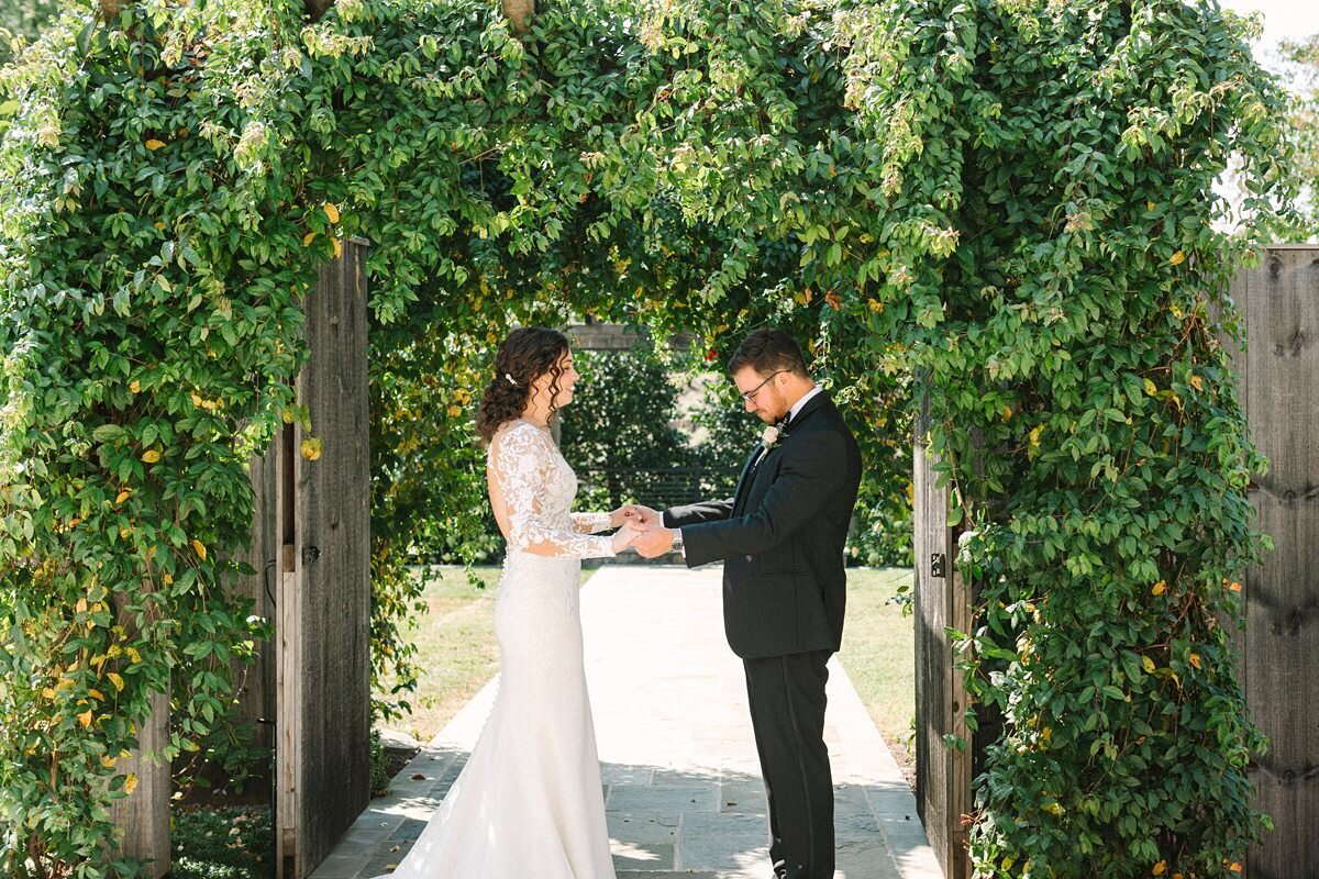 Bride and Groom Wedding Portaits Kelynn and Mathew Evansville Owensboro150