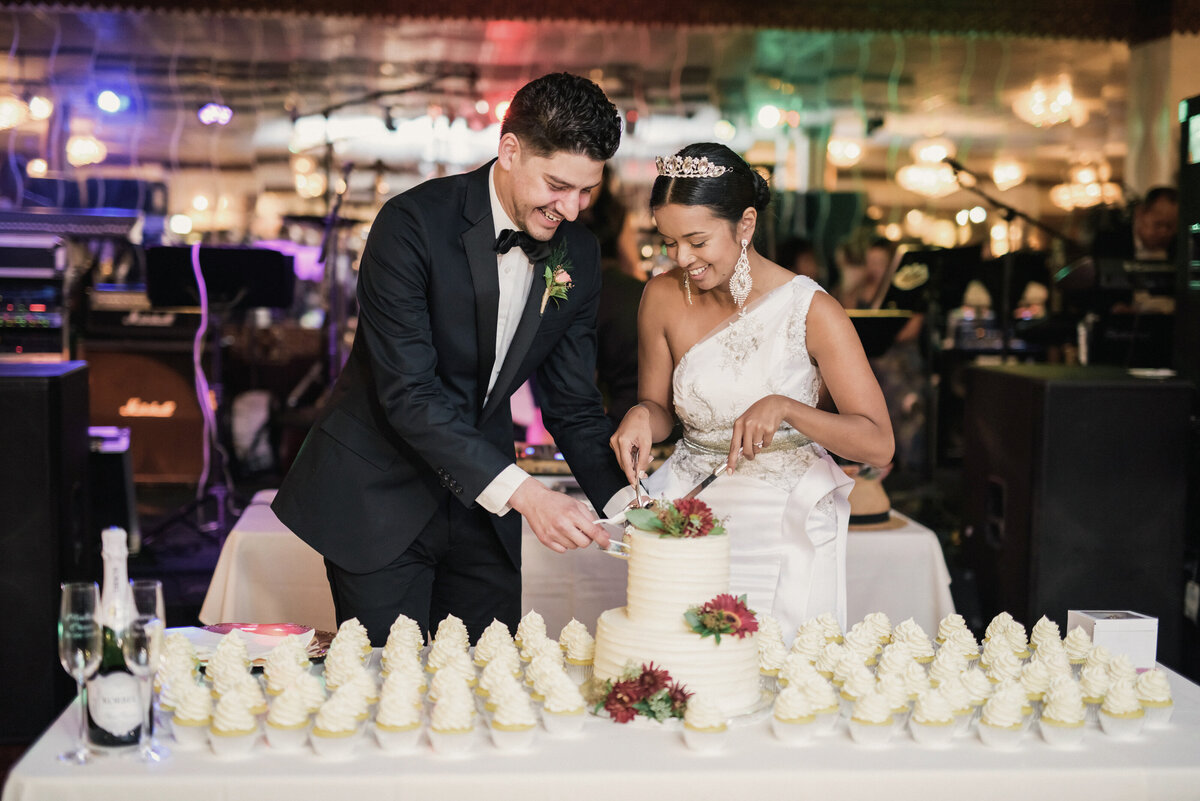 boston-wedding-photographer-seamless-photography-reception-cambodian-asian